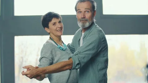Couple aged dancing Stock Footage 144949184