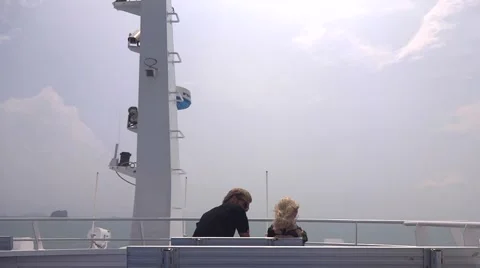 Couple on board Vidéo 48563295