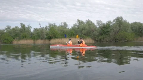Couple on canoe Stock Footage 91974382