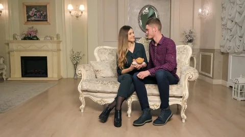 Couple cuddling Stock Footage 83265993