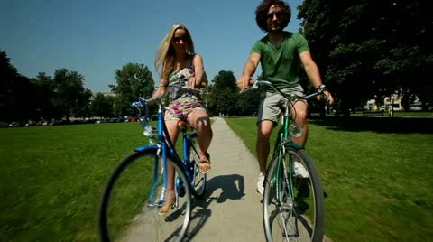 Couple cycling Stock Footage 27602247