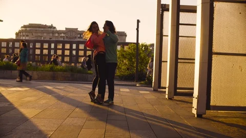 Couple dancing in the city on the square Stockbeeldmateriaal 89717595