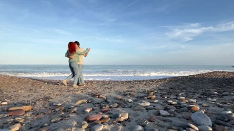 Couple dancing Stock Footage 261672411