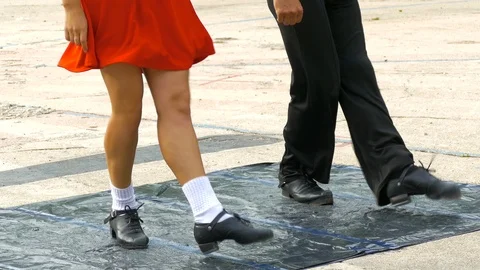Couple dancing irish step 스톡 동영상 113130362