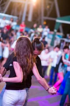 Couple dancing salsa outdoors Foto stock