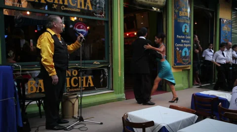 Couple dancing tango in Buenos Aires Stock Footage 33444547