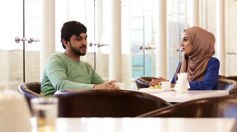 Couple discussing at restaurant. Stock Footage 57337784