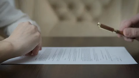 Couple in divorce. Stock Footage 124519019