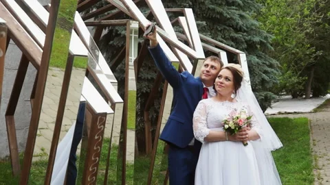 Couple doing a selfie Stock Footage 106355056