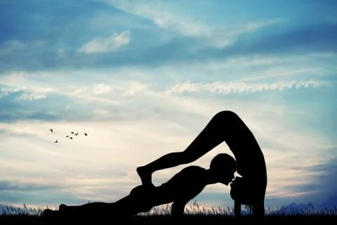 Couple doing yoga pose 库存插图