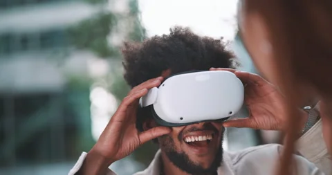 Couple excited of trying virtual reality Stock Footage 201676091