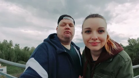 The couple of freaks 4K 库存影片 132213670