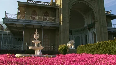 Couple In A Garden Stock-Footage 52487511