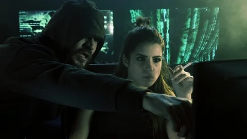 Couple of hackers coding  committing crime 스톡 동영상 86182392