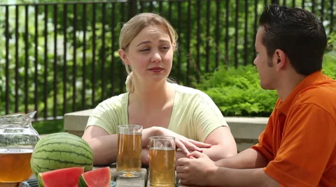 Couple having a picnic Video stock 6102729