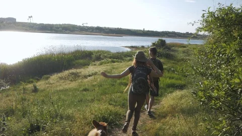 Couple of hikers Stock Footage 91602588