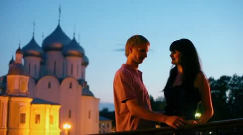 Couple hold hand during date near Saint Sofia cathedral Vidéo 12365442