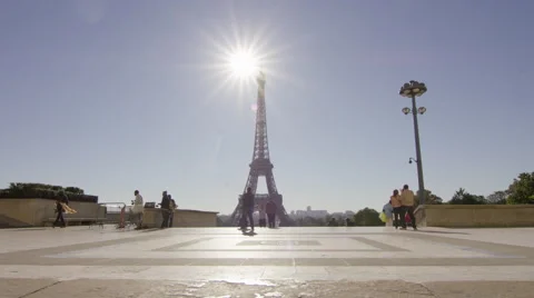 Couple Jogging with the eiffel tower in the background. Video stock 63023646