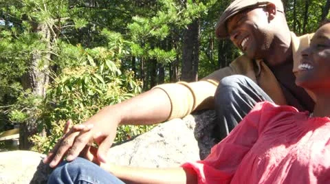 Couple in park 스톡 동영상 20497650