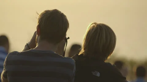 Couple in park Stock Footage 23012827