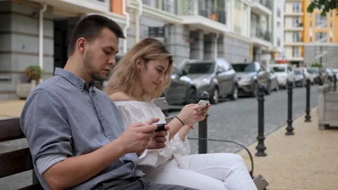 Couple playing games 스톡 동영상 136744579