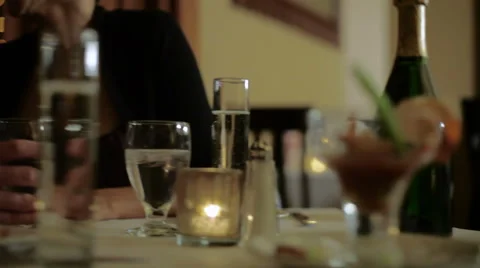 Couple at restaurant Video stock 61663161