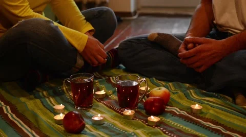 Couple on a romantic date Video stock 68610948