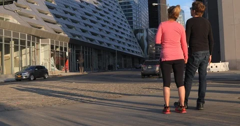 Couple Stands Looking At Building 動画素材 88601355