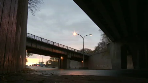 Couple under bridge Video stock 289156