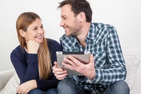 Couple using the ipad Foto stock