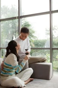 A couple using a laptop Stock Photos