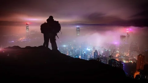 Couple on Valentine’s Day in a romantic Sci-Fi background Vidéo 111266142