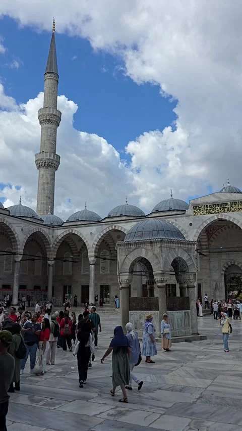 Courtyard of the Blue Mosque (Sultan Ahmed Mosque) in Istanbul. Stock Footage 345598843