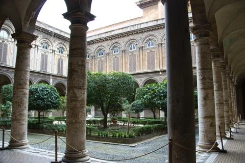 Courtyard in Rome 스톡 사진