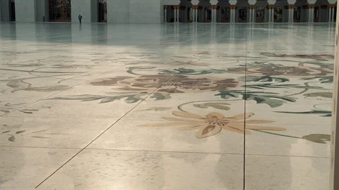 Courtyard at Sheikh Zayed Grand Mosque Stock Footage 327468258