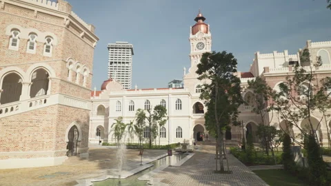 Courtyard of the Sultan Abdul Samad Building in Kuala Lumpur Stock-Footage 337950062