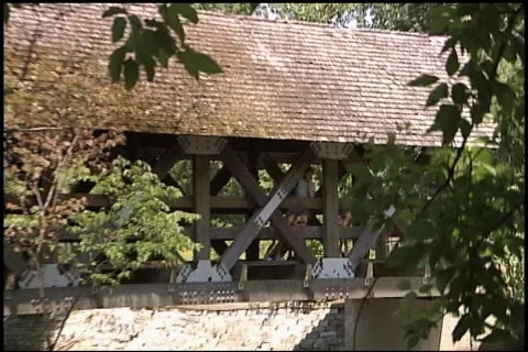 Covered bridge pull Video stock 310960
