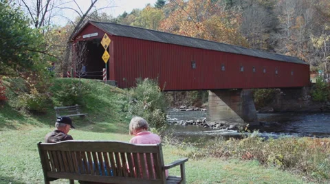 Covered bridge side view (1 of 7) Stock-Footage 33301334