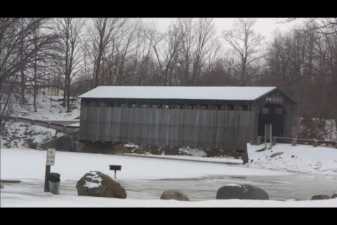 Covered bridge2 720 Video stock 629031