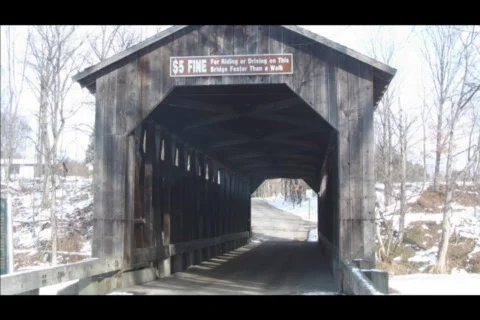 Covered bridgeE 720 Video stock 629042