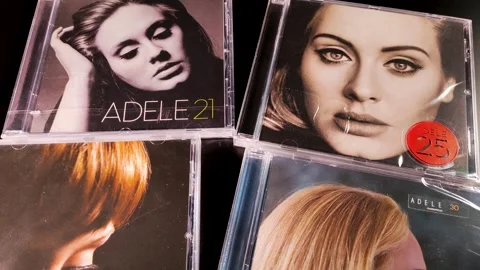The covers of some albums by Adele Video stock 284151042