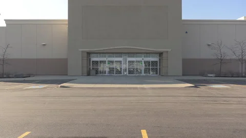 COVID 19 lockdown closed and bankrupt retail stores in Toronto 스톡 동영상 149640046