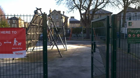 Covid-19 lockdown outdoor exercise restrictions. Video stock 147036202