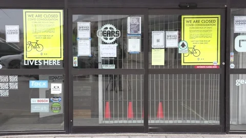COVID 19 lockdown permanently closed  bicycle shop retail store in Toronto 動画素材 151188216