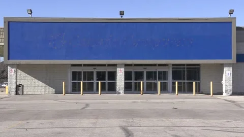 COVID 19 lockdown recession with closed and bankrupt retail stores 库存影片 150737612