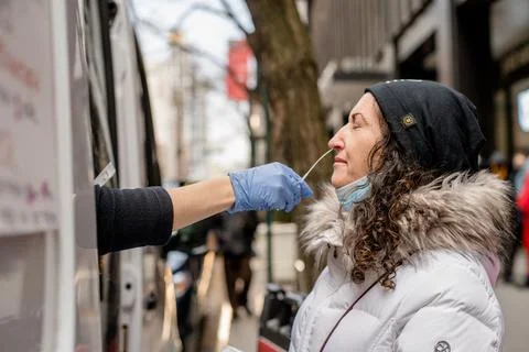 COVID-19 MOBILE TESTING CLINIC IN NEW YORK CITY, USA Stock Photos