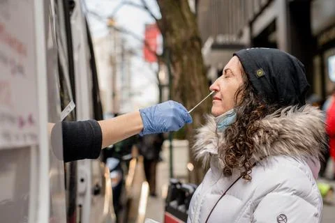 COVID-19 MOBILE TESTING CLINIC IN NEW YORK CITY, USA Stock Photos