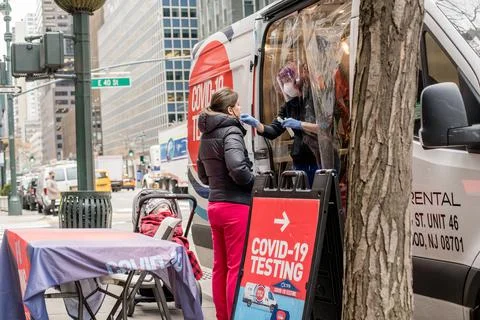 COVID-19 MOBILE TESTING UNITS IN NEW YORK CITY, USA Stock Photos