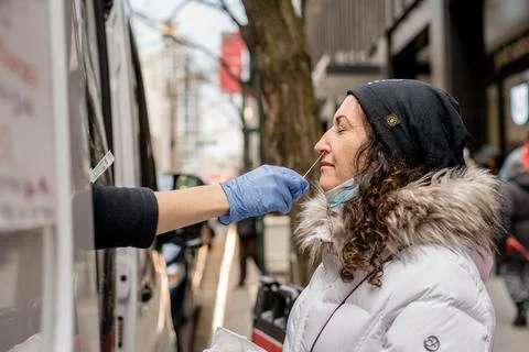 COVID-19 MOBILE TESTING UNITS IN NEW YORK CITY, USA Stock Photos