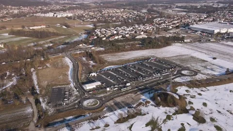 A Covid-19 testing on a public parking outside. Drive-in Covid-19 testing, s Vidéo 168944522